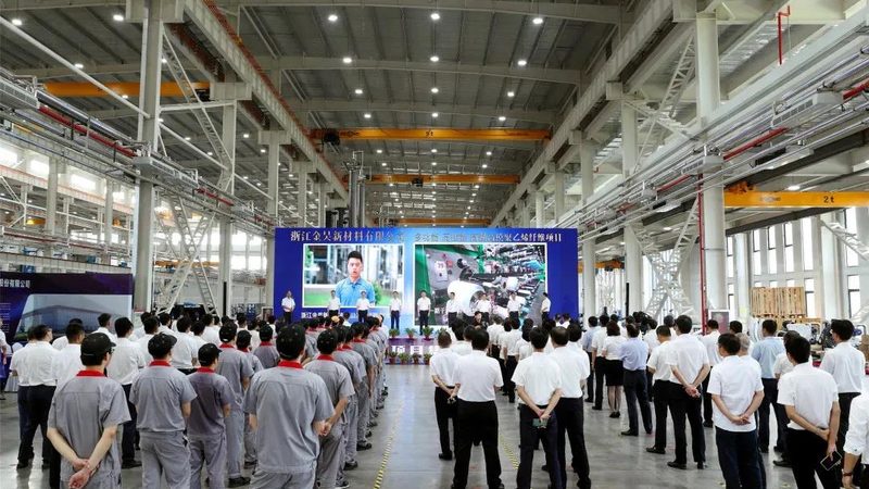 复合材料导热系数与温度的关系：揭秘材料性能的微妙变化